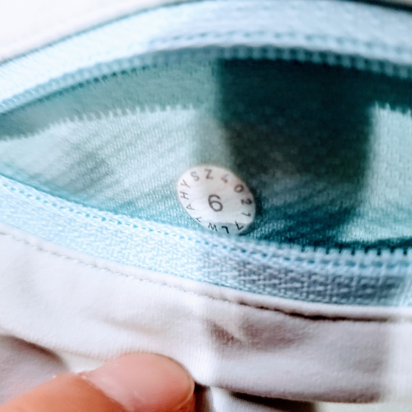 Lululemon Speed Up Short *2.5" - Blue Cast - Picture 8 of 10